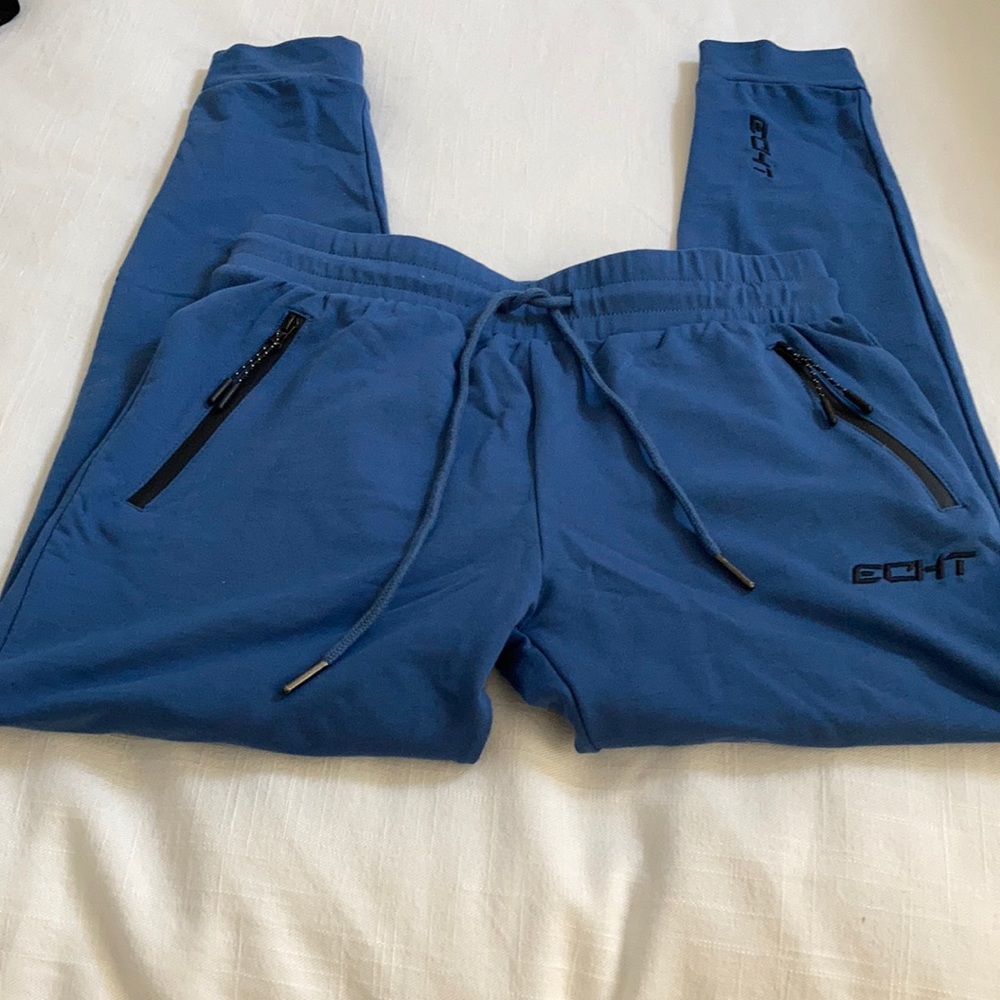 ECHT jogger in blue like new size small